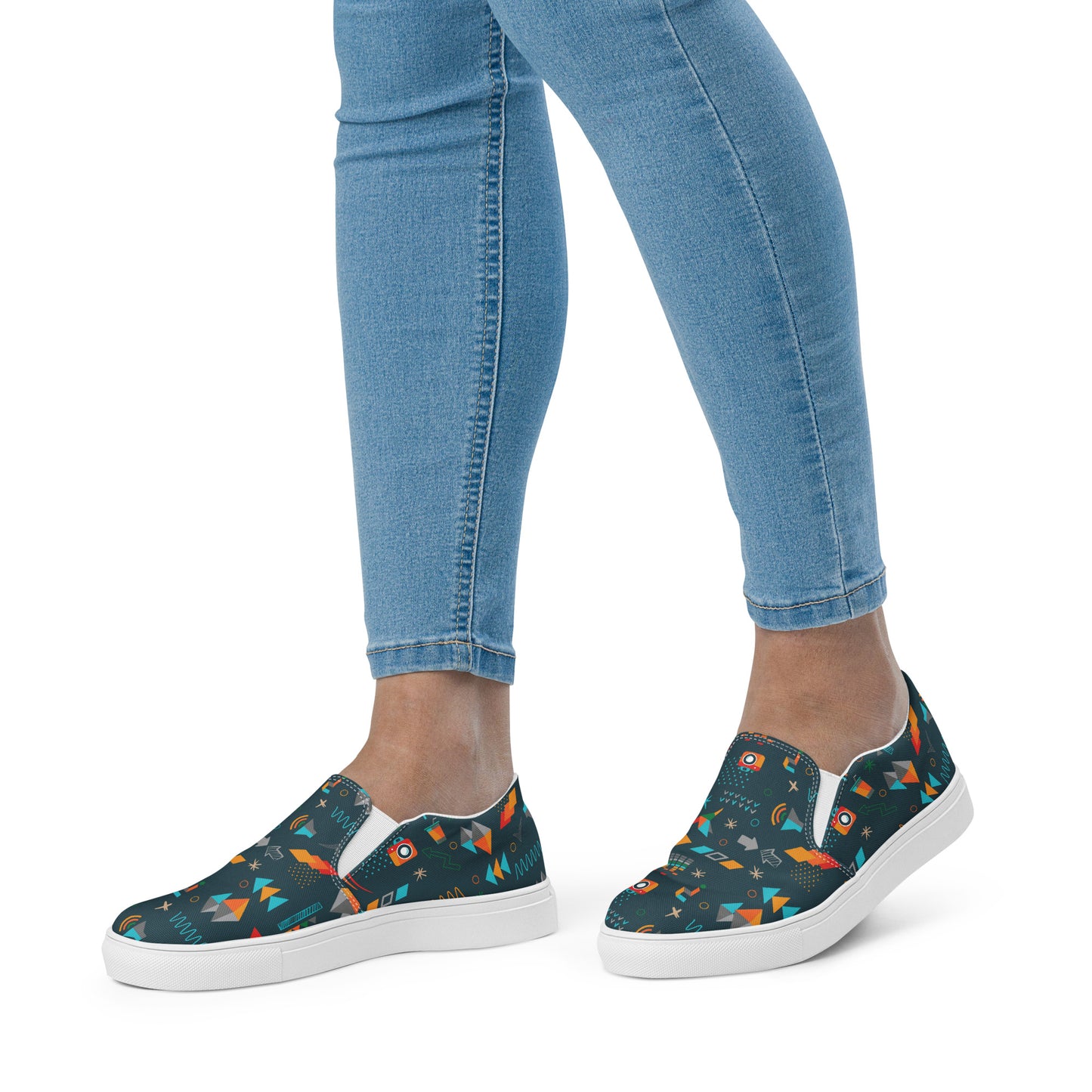 Women’s slip-on canvas shoes w/HSI Illustrated Pattern