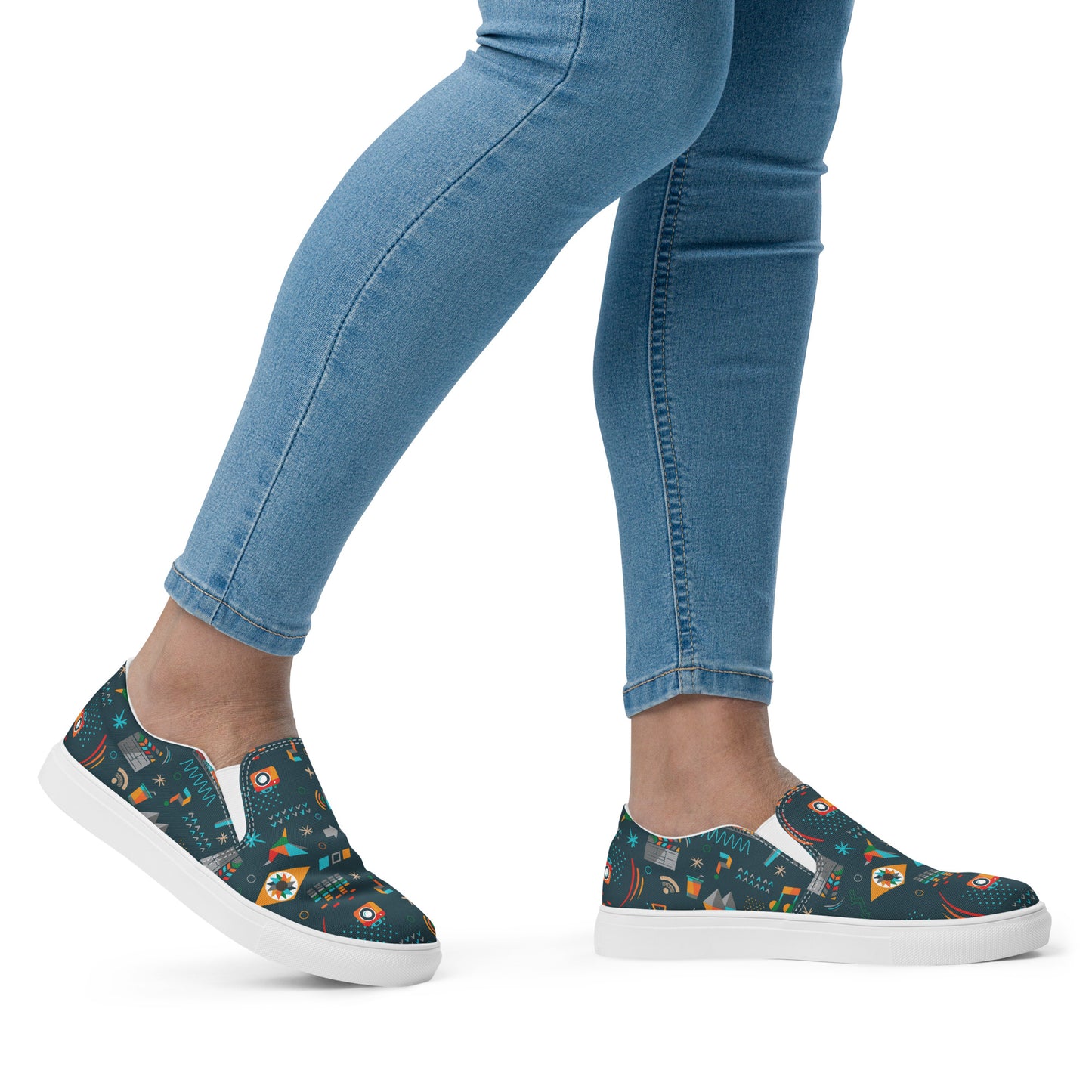 Women’s slip-on canvas shoes w/HSI Illustrated Pattern
